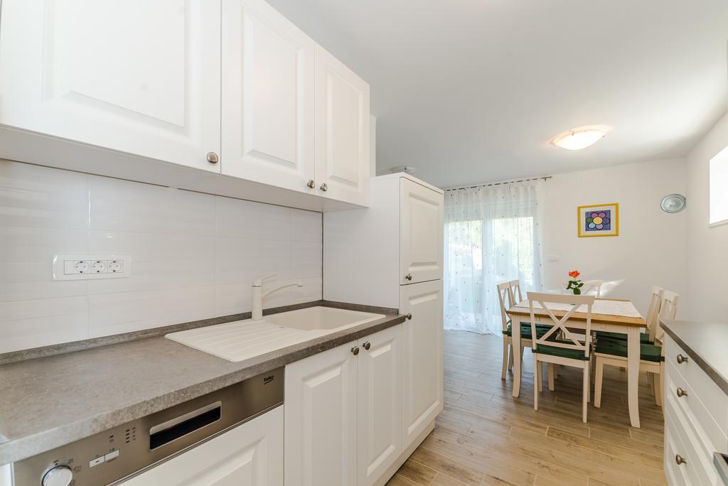 Apartment Robinson Podvrsje Екстер'єр фото