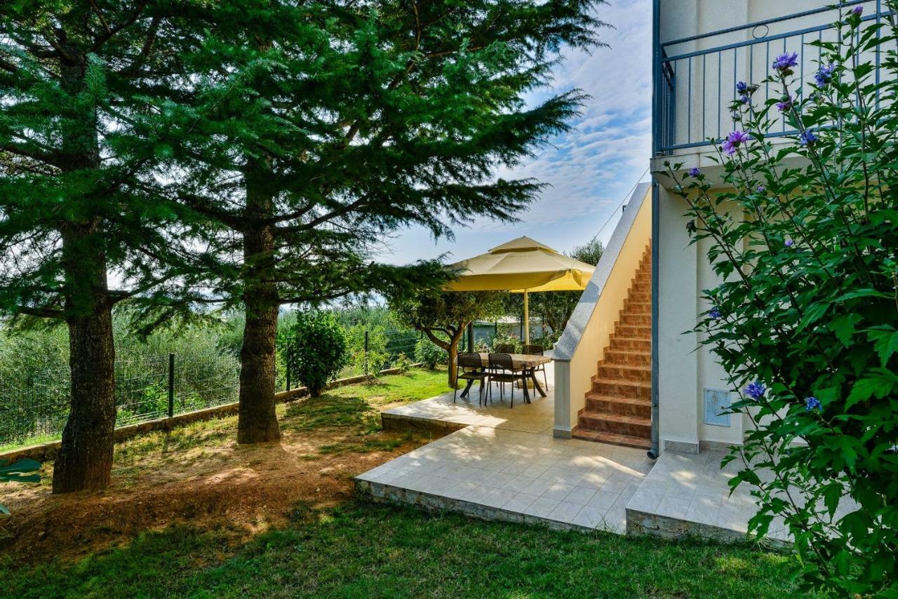 Apartment Robinson Podvrsje Екстер'єр фото